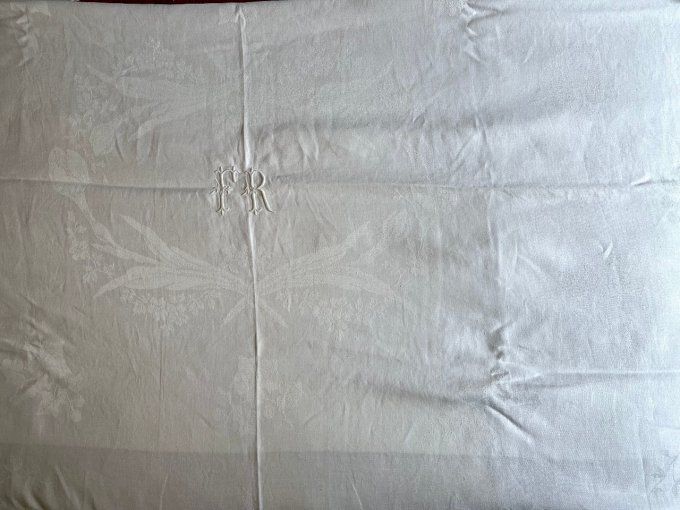 Très grande nappe et 12 serviettes assorties, tissu damassé, monogramme FR