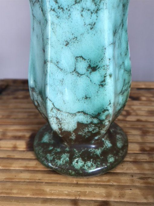 Très joli petit vase en céramique signé Strehla, vintage