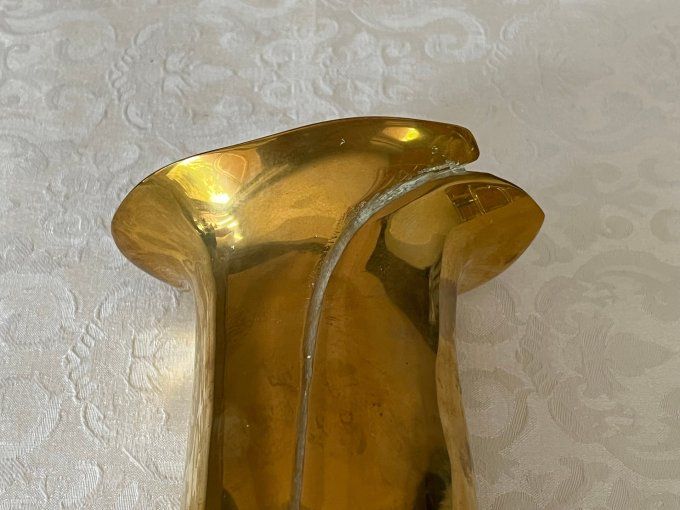 Vase tulipe Art nouveau en laiton massif à col corolle
