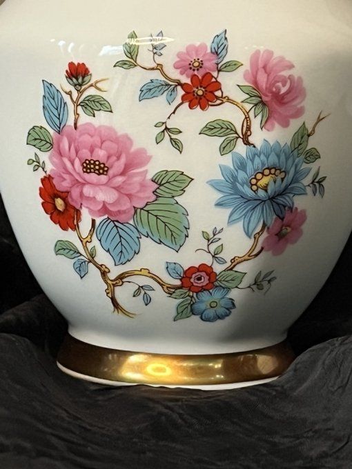 Vase vintage en porcelaine au décor floral, signé Johann Seltmann, Vohenstrauss, Bavière