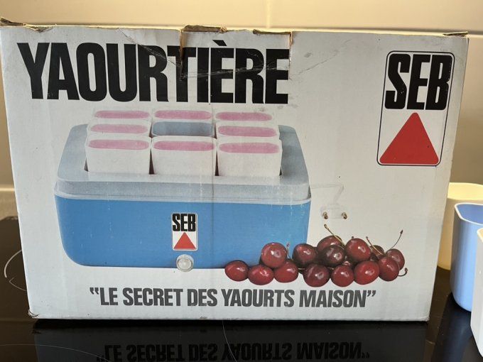 Yaourtière Seb, vintage bleue, avec 14 pots de yaourt