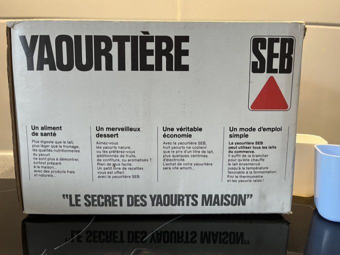 Yaourtière Seb, vintage bleue, avec 14 pots de yaourt