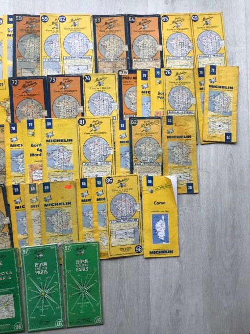 Gros lot de 58 anciennes cartes routières Michelin