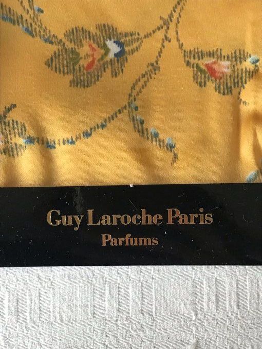 Petit carré de satin polyester, Guy Laroche, Paris, Fidji, Neuf 