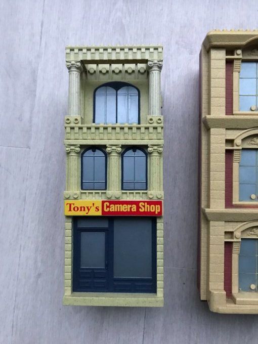 Mallette Marvel Spider-Man Mega Bloks 1911 + Tony's Camera Shop Buildind 