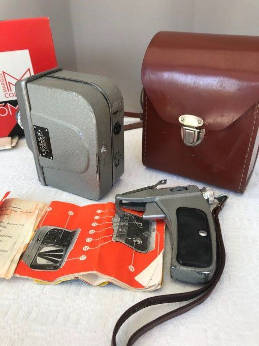 Ancienne Camera 8mm Ambassador avec son étui en cuir et Colleuse Marguet 