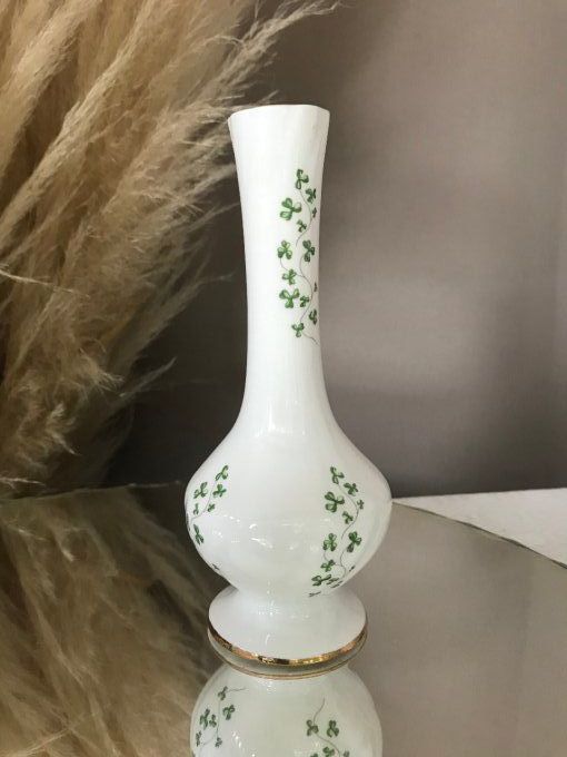 Vase en porcelaine fine, Signé Royal Tara, Ireland, Décor trèfles