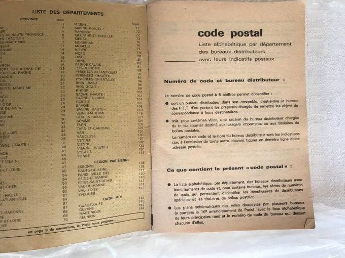 Ancien livret des postes et télécommunications, Code Postal de 1972 et une poche plastique